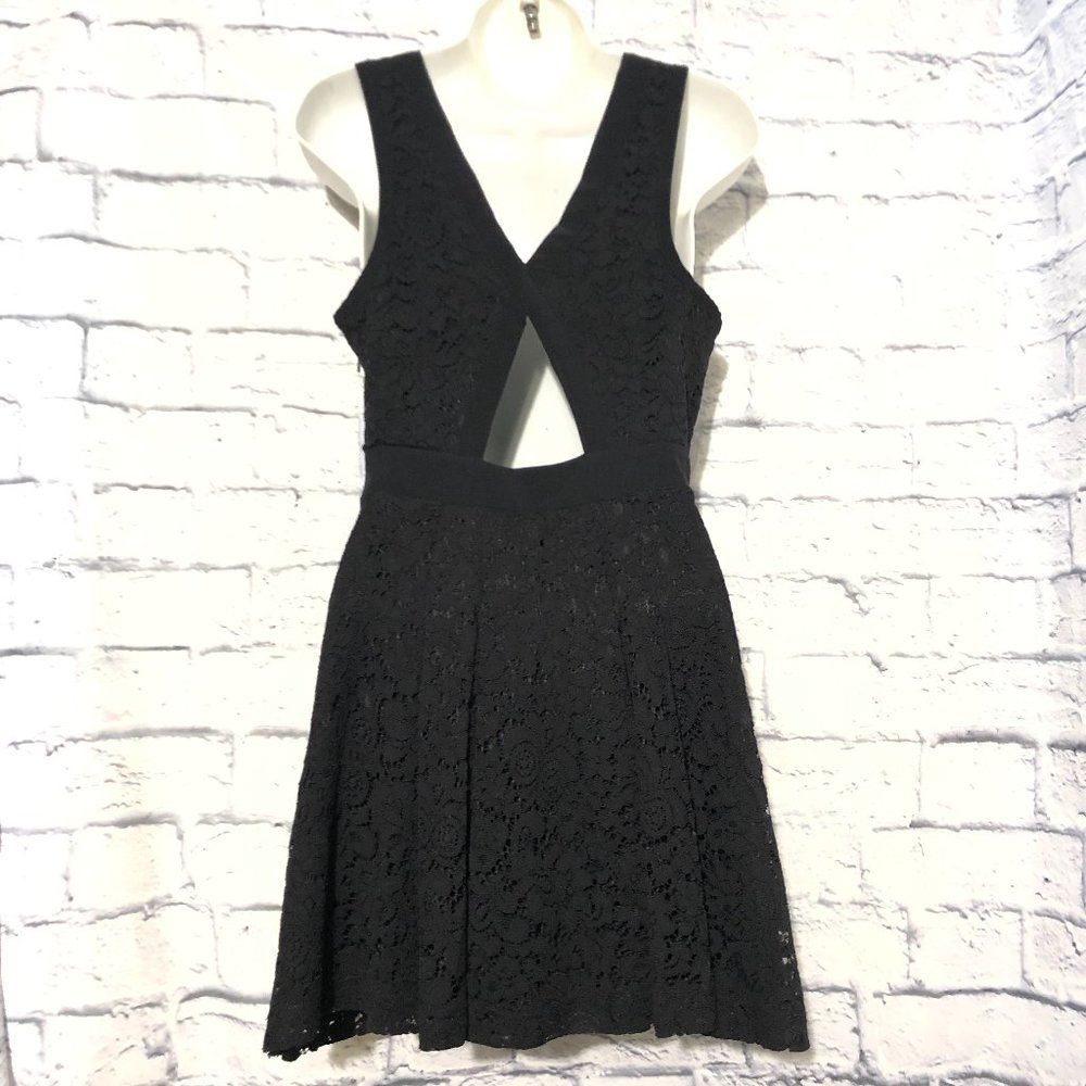 FREE PEOPLE LOVELY BLACK V NECK LACE MINI DRESS XS - Picture 4 of 11